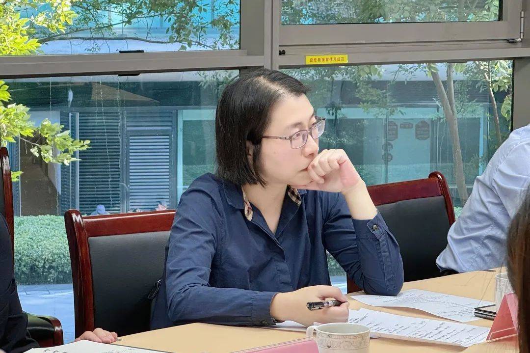 上海市经信发展研究中心郑凯捷主任一行到访碳启城座谈交流