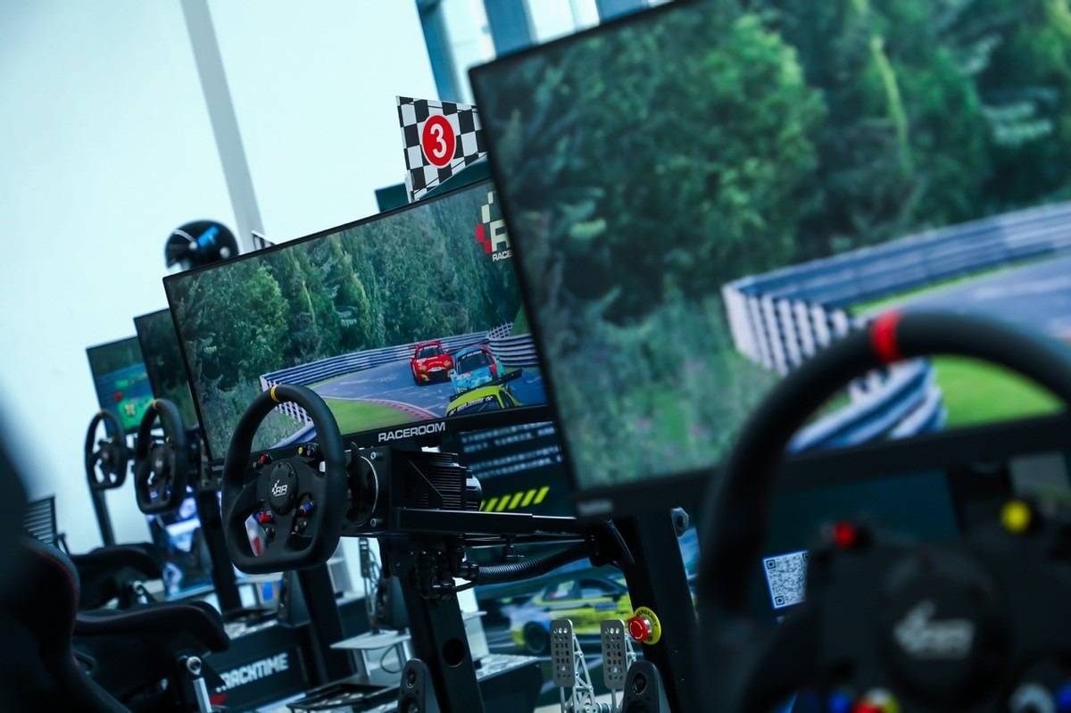 新赛季开门红！领克捷凯车队2024 TCR中国系列赛首站获5冠1亚1季